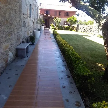 Casa De Madeira E Pedra * 아피프