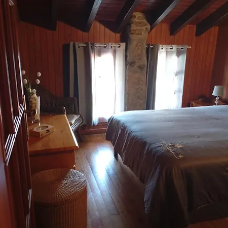 Casa De Madeira E Pedra 펜션 *