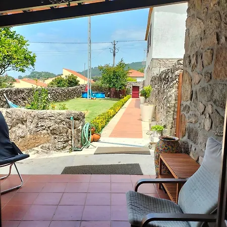 Casa De Madeira E Pedra 아피프