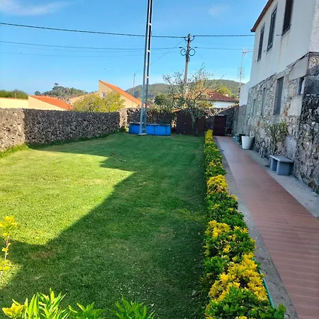 Casa De Madeira E Pedra Dom wakacyjny Afife