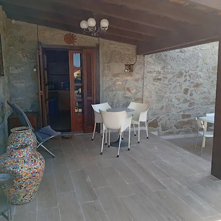 Casa De Madeira E Pedra Afife
