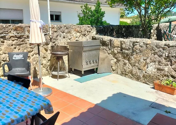 Casa De Madeira E Pedra *