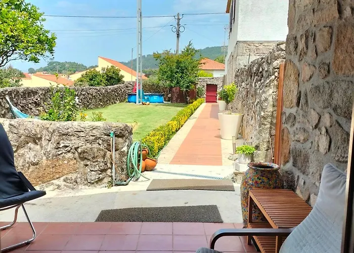 Casa De Madeira E Pedra Afife